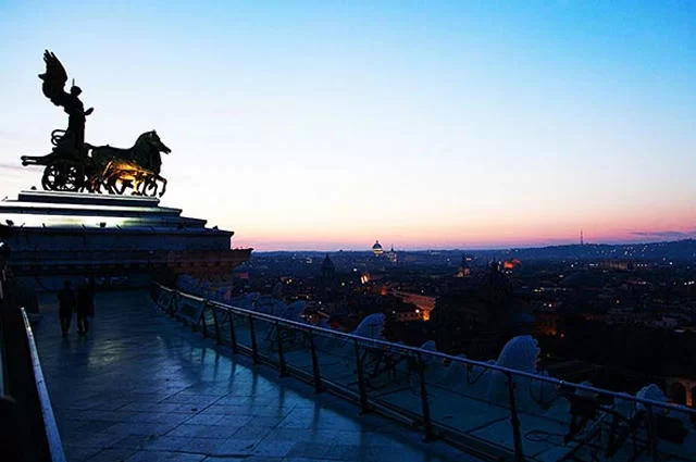 вид со смотровой площадки на Витториано вид со смотровой площадки на Витториано